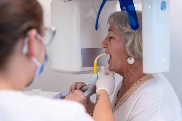 Best Broken or Cracked Tooth Emergency Dentist in Ladue, MO